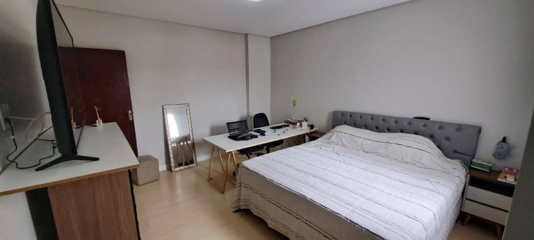 Imagem Casa com 4 Quartos à Venda, 134 m² em Vila Silviania - Carapicuíba Imagem Casa com 4 Quartos à Venda, 134 m² em Vila Silviania - Carapicuíba