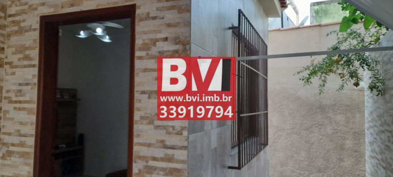 Imagem Casa com 3 Quartos à Venda, 110 m² em Vila Kosmos - Rio De Janeiro Imagem Casa com 3 Quartos à Venda, 110 m² em Vila Kosmos - Rio De Janeiro