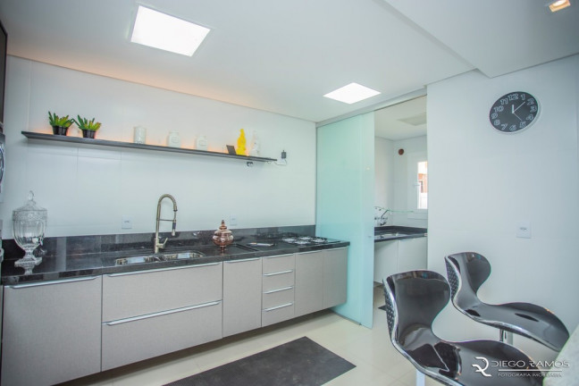 Imagem Casa de Condomínio com 3 Quartos à Venda, 256 m² em Morro Santana - Porto Alegre