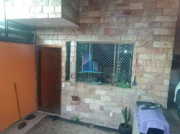 Imagem Casa com 2 Quartos à Venda, 105 m² em Nacional - Contagem