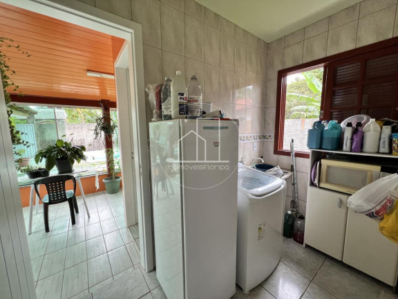 Imagem Casa com 3 Quartos à Venda, 180 m² em São João Do Rio Vermelho - Florianópolis Imagem Casa com 3 Quartos à Venda, 180 m² em São João Do Rio Vermelho - Florianópolis
