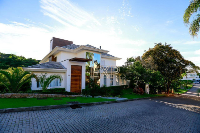 Casa com 4 Quartos à Venda, 504 m² em Córrego Grande - Florianópolis