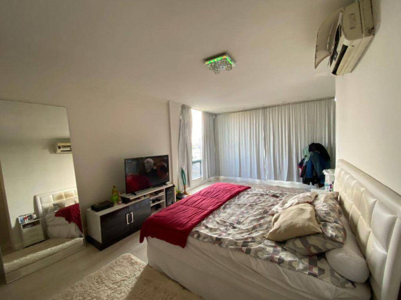Imagem Apartamento com 3 Quartos à Venda, 275 m² em Vila Valqueire - Rio De Janeiro Imagem Apartamento com 3 Quartos à Venda, 275 m² em Vila Valqueire - Rio De Janeiro