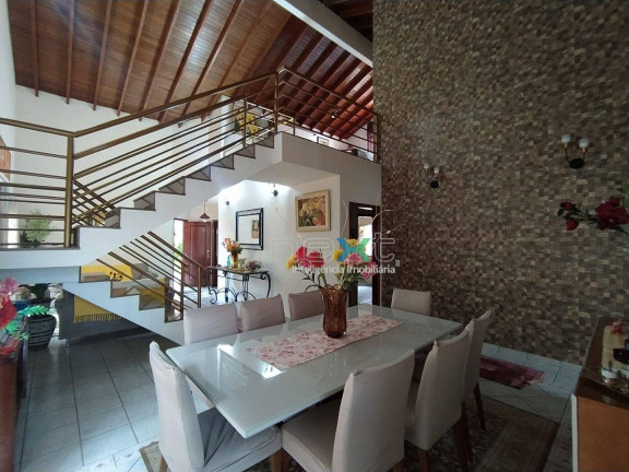 Imagem Casa com 3 Quartos à Venda, 400 m² em Carandá Bosque - Campo Grande Imagem Casa com 3 Quartos à Venda, 400 m² em Carandá Bosque - Campo Grande