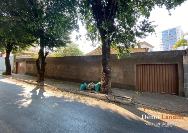 Casa com 3 Quartos à Venda, 126 m² em Melo - Montes Claros