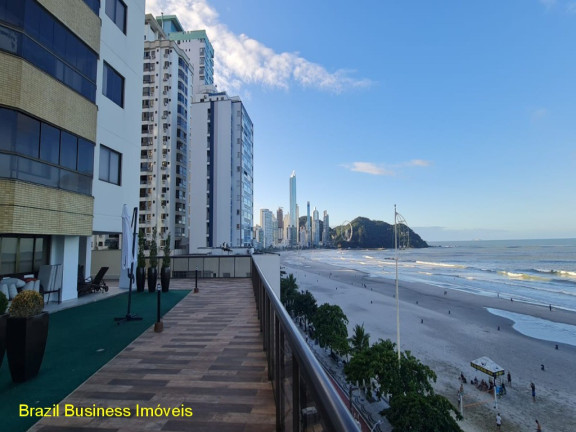 Imagem Imóvel com 3 Quartos à Venda, 160 m² em Centro - Balneário Camboriú