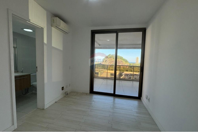Imagem Apartamento com 4 Quartos à Venda, 217 m² em Barra Da Tijuca - Rio De Janeiro Imagem Apartamento com 4 Quartos à Venda, 217 m² em Barra Da Tijuca - Rio De Janeiro