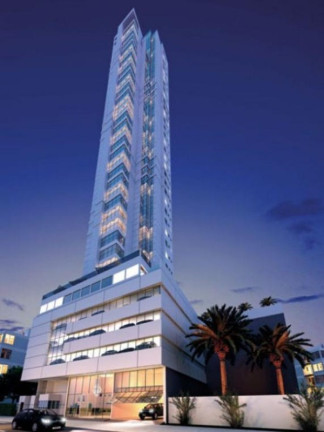 Imagem Imóvel com 3 Quartos à Venda, 132 m² em Pioneiros - Balneário Camboriú