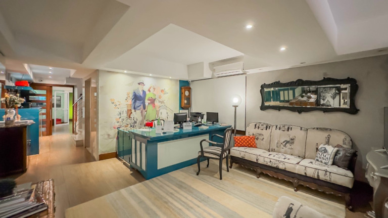 Imagem Apartamento com 2 Quartos à Venda, 50 m² em Moinhos De Vento - Porto Alegre Imagem Apartamento com 2 Quartos à Venda, 50 m² em Moinhos De Vento - Porto Alegre