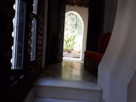 Imagem Casa com 4 Quartos à Venda, 355 m² em Candeal - Salvador