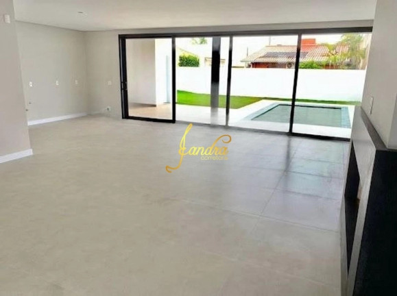 Imagem Sobrado com 4 Quartos à Venda, 300 m² em Centro - Xangri-la