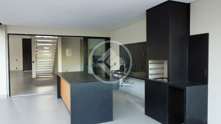 Imagem Casa com 3 Quartos à Venda, 320 m² em Residencial Goiânia Golfe Clube - Goiânia Imagem Casa com 3 Quartos à Venda, 320 m² em Residencial Goiânia Golfe Clube - Goiânia
