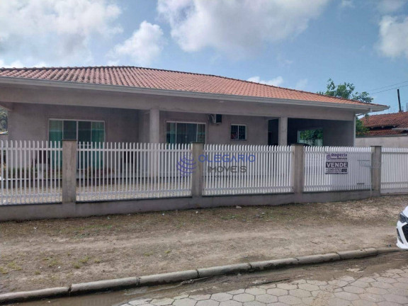 Casa com 3 Quartos à Venda, 145 m² em Armação - Penha