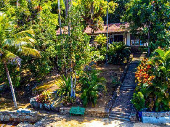 Imagem Imóvel com 3 Quartos à Venda, 300 m² em Angra Dos Reis Imagem Imóvel com 3 Quartos à Venda, 300 m² em Angra Dos Reis