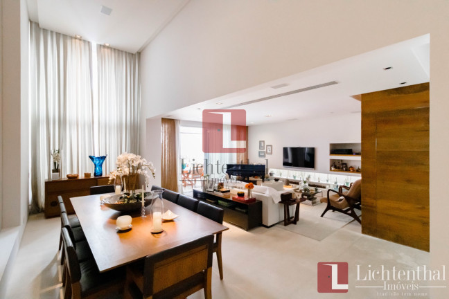 Imagem Casa com 3 Quartos à Venda, 495 m² em Jardim Paulista - São Paulo Imagem Casa com 3 Quartos à Venda, 495 m² em Jardim Paulista - São Paulo