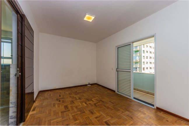 Imagem Imóvel com 3 Quartos à Venda, em Jardim Paulista - São Paulo Imagem Imóvel com 3 Quartos à Venda, em Jardim Paulista - São Paulo
