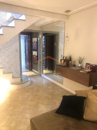 Imagem Sobrado com 3 Quartos à Venda, em Vila Rosália - Guarulhos Imagem Sobrado com 3 Quartos à Venda, em Vila Rosália - Guarulhos