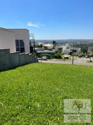 Terreno à Venda, 555 m² em Condomínio Do Lago 2ª Etapa - Goiânia