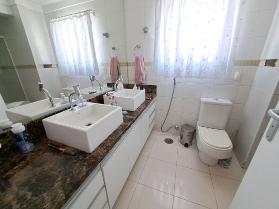 Imagem Apartamento com 3 Quartos à Venda, 180 m² em Pitangueiras - Guarujá Imagem Apartamento com 3 Quartos à Venda, 180 m² em Pitangueiras - Guarujá