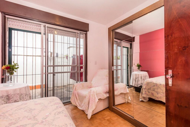 Imagem Imóvel com 4 Quartos à Venda,  em Jardim Itu Sabará - Porto Alegre