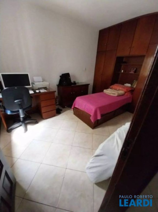Imagem Casa com 3 Quartos à Venda, 189 m² em Jardim Do Estádio - Santo André Imagem Casa com 3 Quartos à Venda, 189 m² em Jardim Do Estádio - Santo André