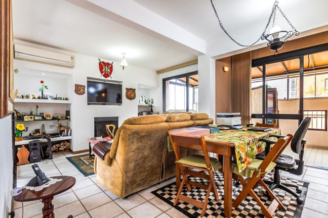 Imagem Cobertura com 3 Quartos à Venda, 206 m² em Petrópolis - Porto Alegre