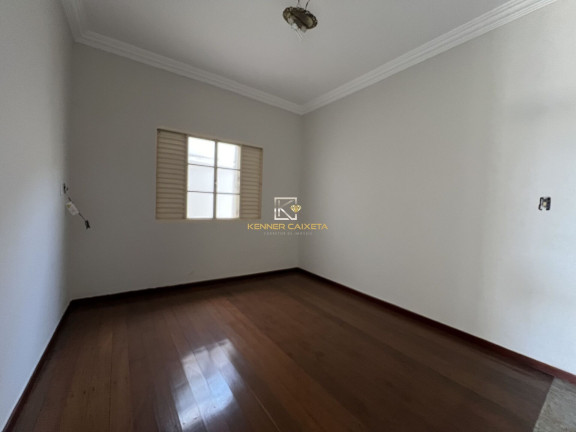 Imagem Casa com 4 Quartos à Venda, 229 m² em Guanabara - Patos De Minas Imagem Casa com 4 Quartos à Venda, 229 m² em Guanabara - Patos De Minas
