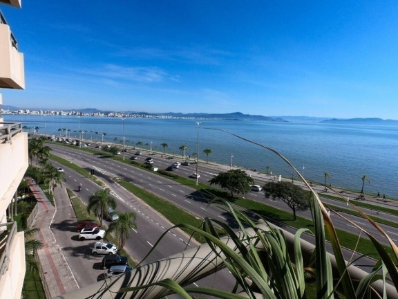 Apartamento com 4 Quartos à Venda, 187 m² em Centro - Florianópolis
