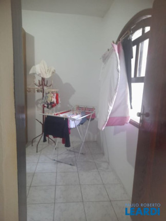 Imagem Casa com 3 Quartos à Venda, 239 m² em Jardim Teles De Menezes - Santo André Imagem Casa com 3 Quartos à Venda, 239 m² em Jardim Teles De Menezes - Santo André