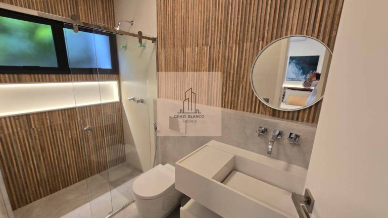 Imagem Casa de Condomínio com 4 Quartos à Venda, 349 m²