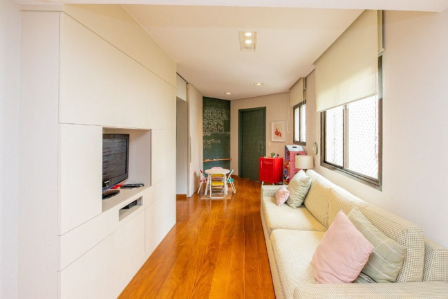 Imagem Apartamento com 3 Quartos à Venda, 218 m² em Itaim - São Paulo