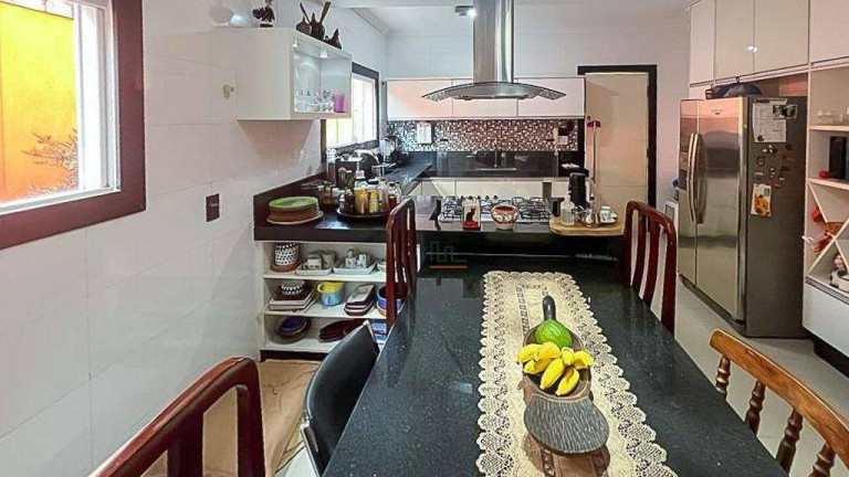 Imagem Casa com 4 Quartos à Venda, 290 m² em Itaipu - Niterói