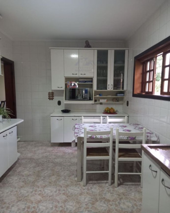 Imagem Sobrado com 3 Quartos à Venda, 316 m² em São Fernando Residência - Barueri Imagem Sobrado com 3 Quartos à Venda, 316 m² em São Fernando Residência - Barueri