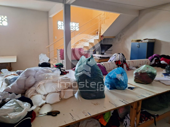 Imagem Casa com 5 Quartos à Venda,  em Acaracuzinho - Maracanaú