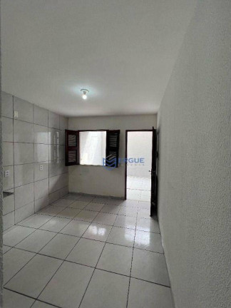 Imagem Casa com 2 Quartos à Venda, 90 m² em Messejana - Fortaleza