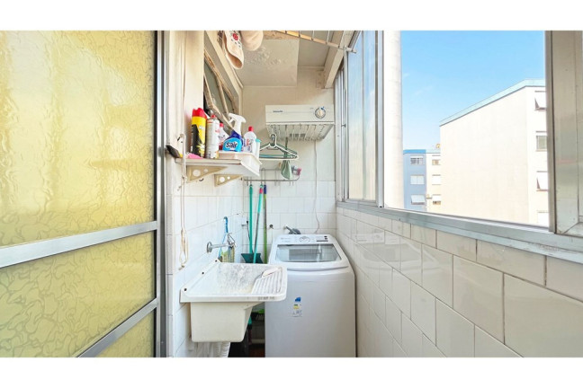 Imagem Apartamento com 2 Quartos à Venda, 53 m² em Santo Antônio - Porto Alegre Imagem Apartamento com 2 Quartos à Venda, 53 m² em Santo Antônio - Porto Alegre