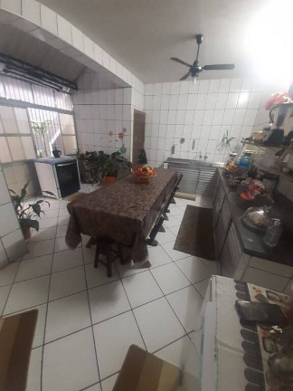 Imagem Casa com 2 Quartos à Venda, 150 m² em Vila Jaboticabeira - Taubaté