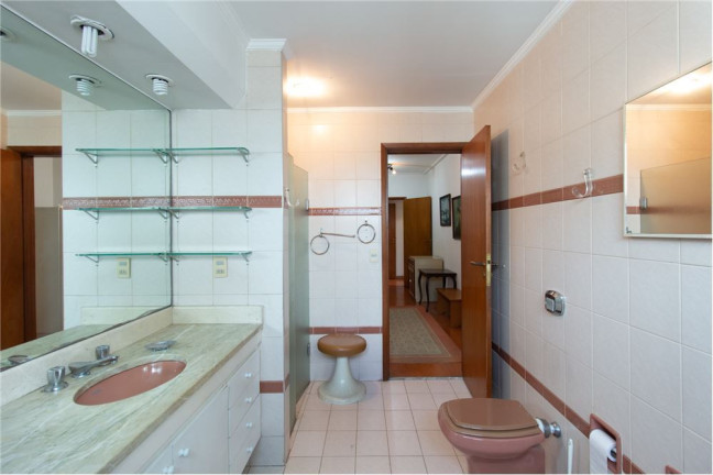 Imagem Apartamento com 3 Quartos à Venda, 253 m² em Aclimação - São Paulo Imagem Apartamento com 3 Quartos à Venda, 253 m² em Aclimação - São Paulo