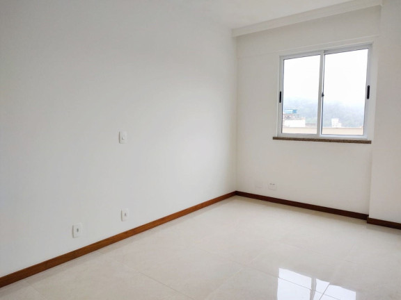 Imagem Imóvel com 3 Quartos à Venda, 112 m² em Tijuca - Teresópolis