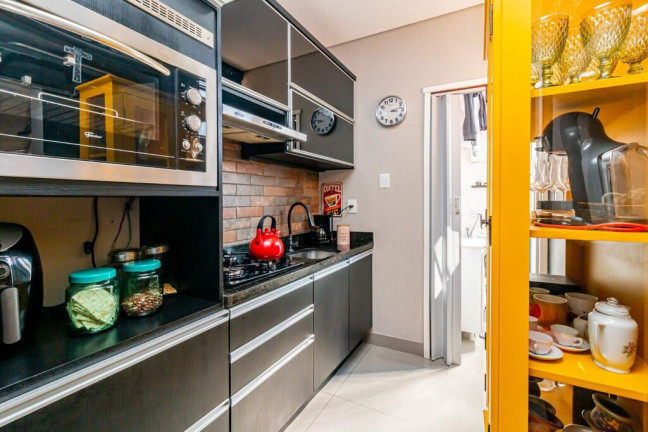Imagem Apartamento com 3 Quartos à Venda, 65 m² em São João - Porto Alegre