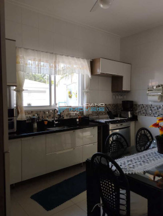 Imagem Casa com 3 Quartos à Venda, 171 m² em Flórida - Praia Grande Imagem Casa com 3 Quartos à Venda, 171 m² em Flórida - Praia Grande
