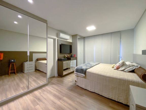 Imagem Apartamento com 3 Quartos à Venda, 170 m² em Centro - Florianópolis Imagem Apartamento com 3 Quartos à Venda, 170 m² em Centro - Florianópolis