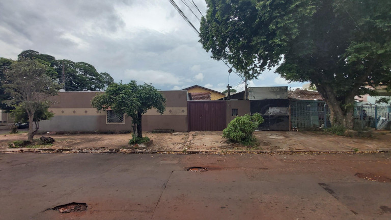 Imagem Terreno à Venda, 450 m² em Jardim América - Campo Grande Imagem Terreno à Venda, 450 m² em Jardim América - Campo Grande