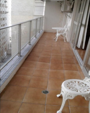Imagem Apartamento com 3 Quartos à Venda, 220 m² em Pitangueiras - Guarujá