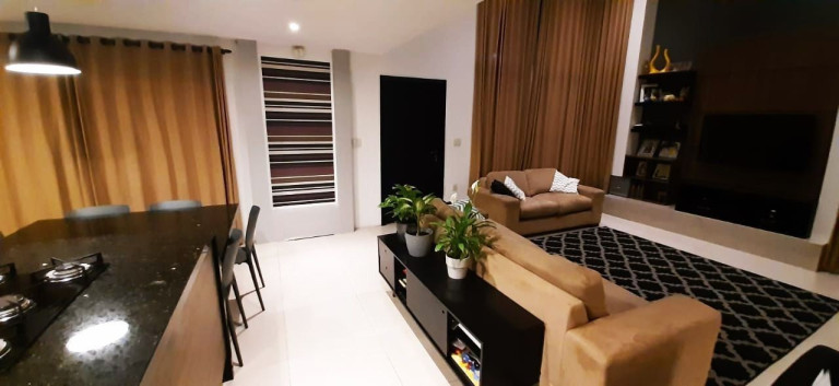 Imagem Imóvel com 2 Quartos à Venda, 130 m² em Centro - Garopaba Imagem Imóvel com 2 Quartos à Venda, 130 m² em Centro - Garopaba