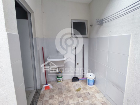 Imagem Casa com 3 Quartos à Venda, 90 m² em Lagoa Redonda - Fortaleza