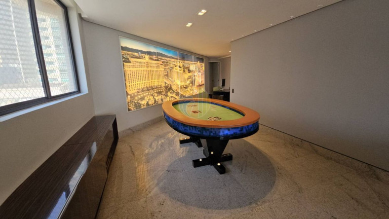 Imagem Apartamento com 4 Quartos para Alugar,  em Centro - Balneário Camboriú