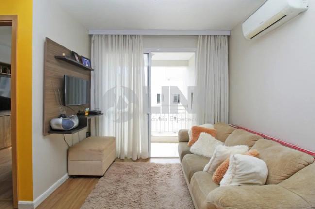 Imagem Apartamento com 2 Quartos à Venda, 62 m² em Passo Da Areia - Porto Alegre Imagem Apartamento com 2 Quartos à Venda, 62 m² em Passo Da Areia - Porto Alegre