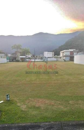Terreno à Venda, 360 m² em Massaguaçu - Caraguatatuba