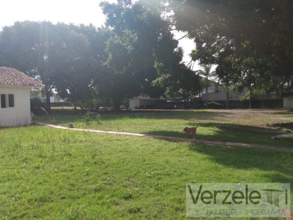 Terreno à Venda, 3.875 m² em Centro - Camboriú